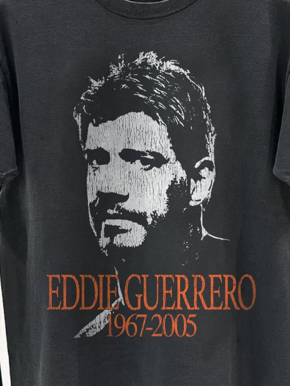 Eddie Guerrero Heavyweight Black T-shirt - Picture 2 of 5